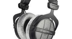 Gewinne die Beyerdynamic DT 990 PRO (250 Ohm) Headphones